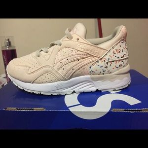 ASICS toddler girls sneakers size 11 Brand new